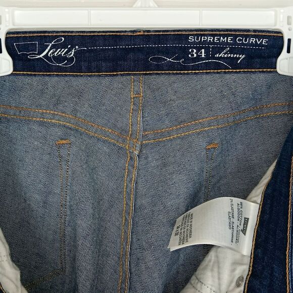 LEVI’S Women’s Dark Wash Supreme Curve Skinny Jeans Size 34 Flattering Stretch - Picture 8 of 12